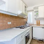 Laura Apartamento