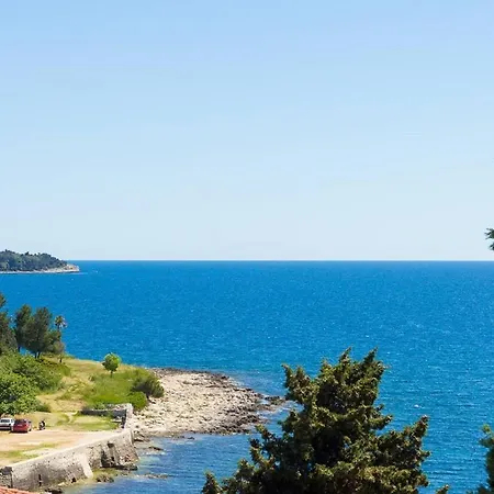 Διαμέρισμα Laura *