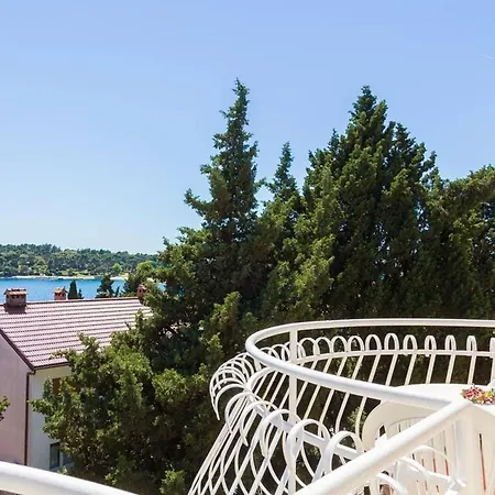 Laura Lägenhet Pula