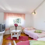 Laura Apartmán Pula